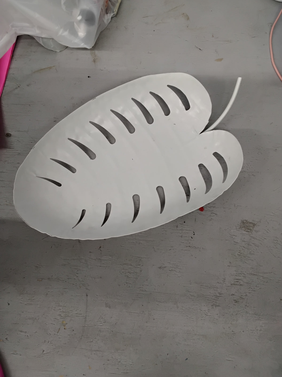 Metal leaf decor