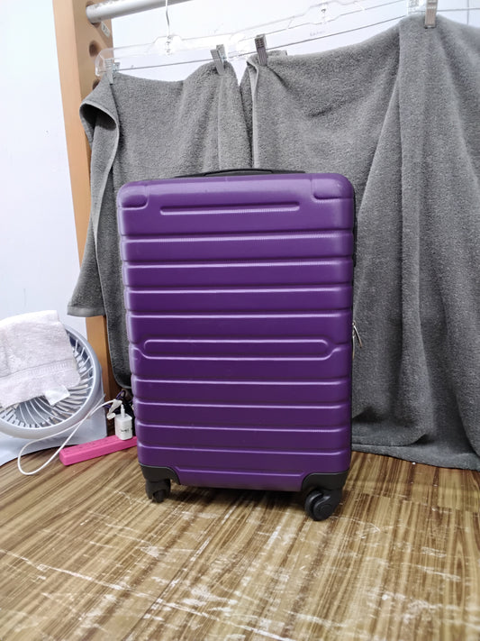 Purple hardside spinner suitcase