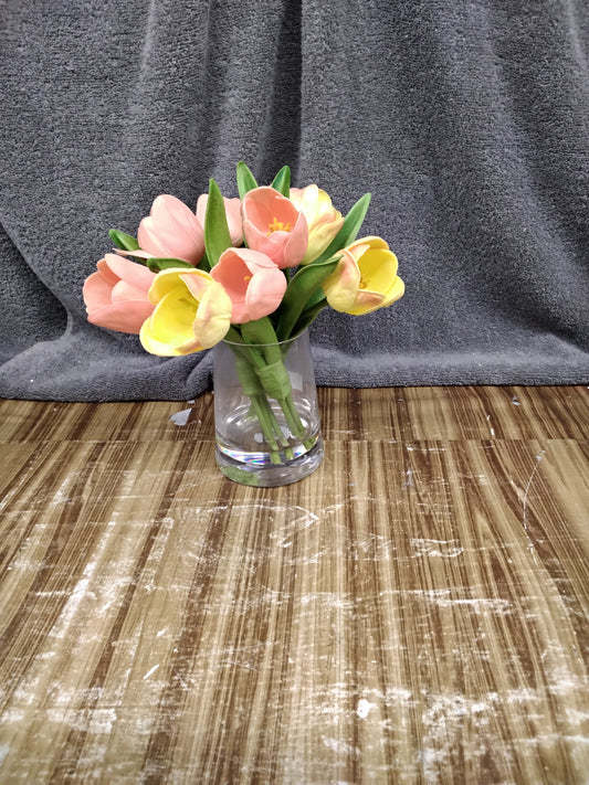 Tulip Decor
