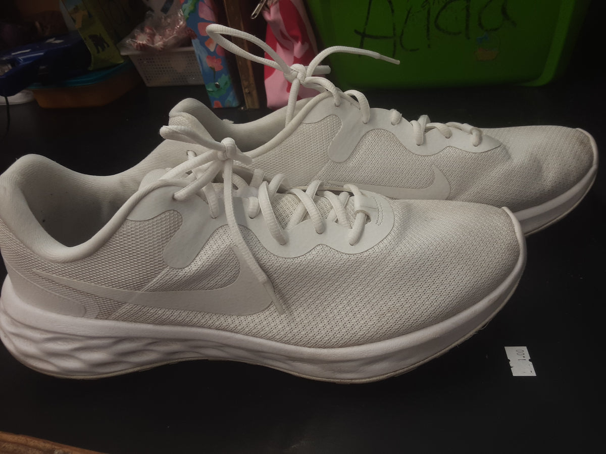 Men's shoes size 11