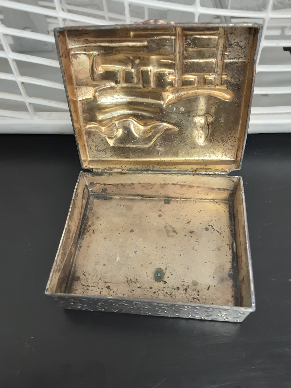 Vintage copper alloy Japanese Pagoda Trinket/cigarette box