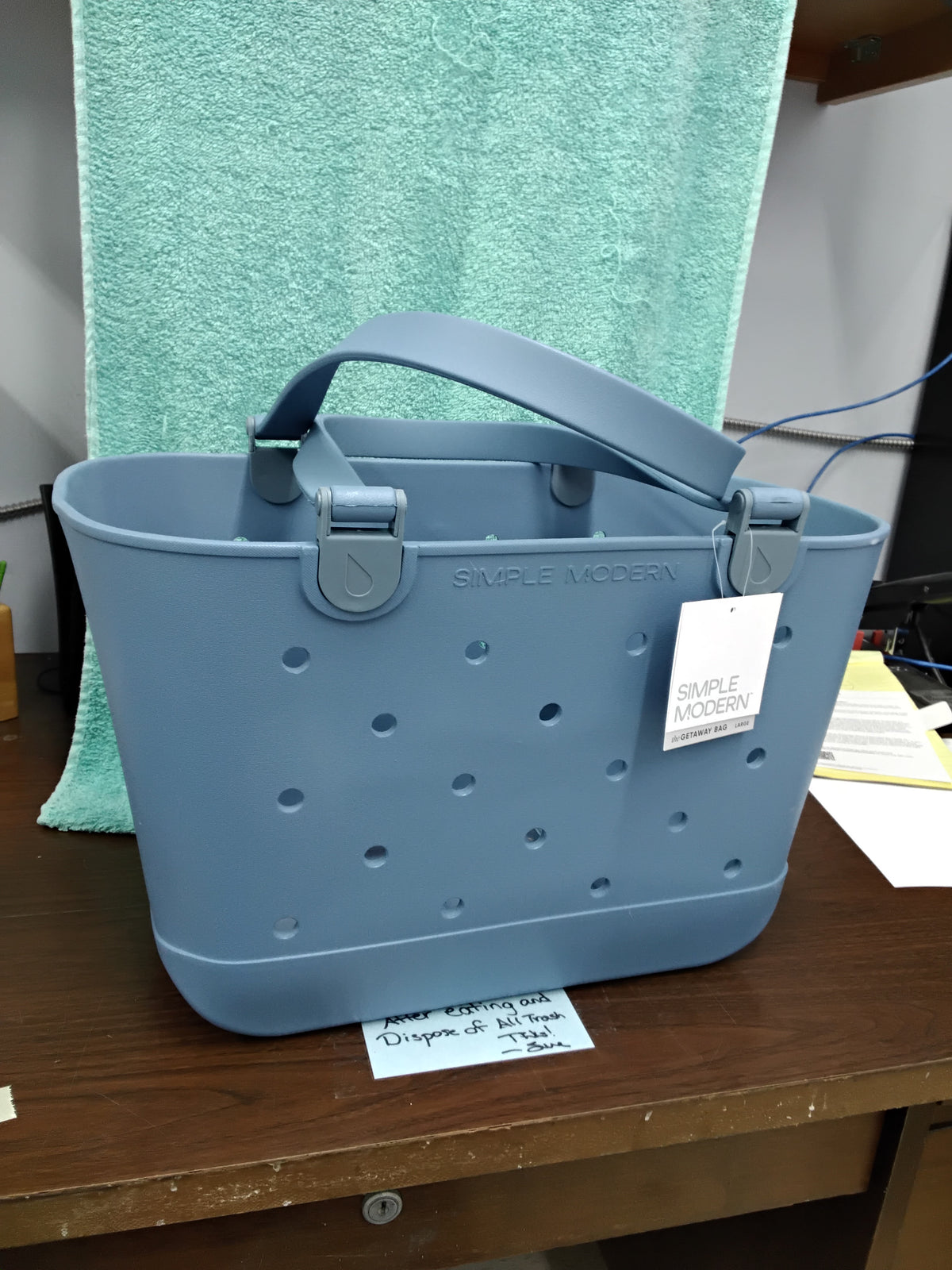 Simple Modern tote bag