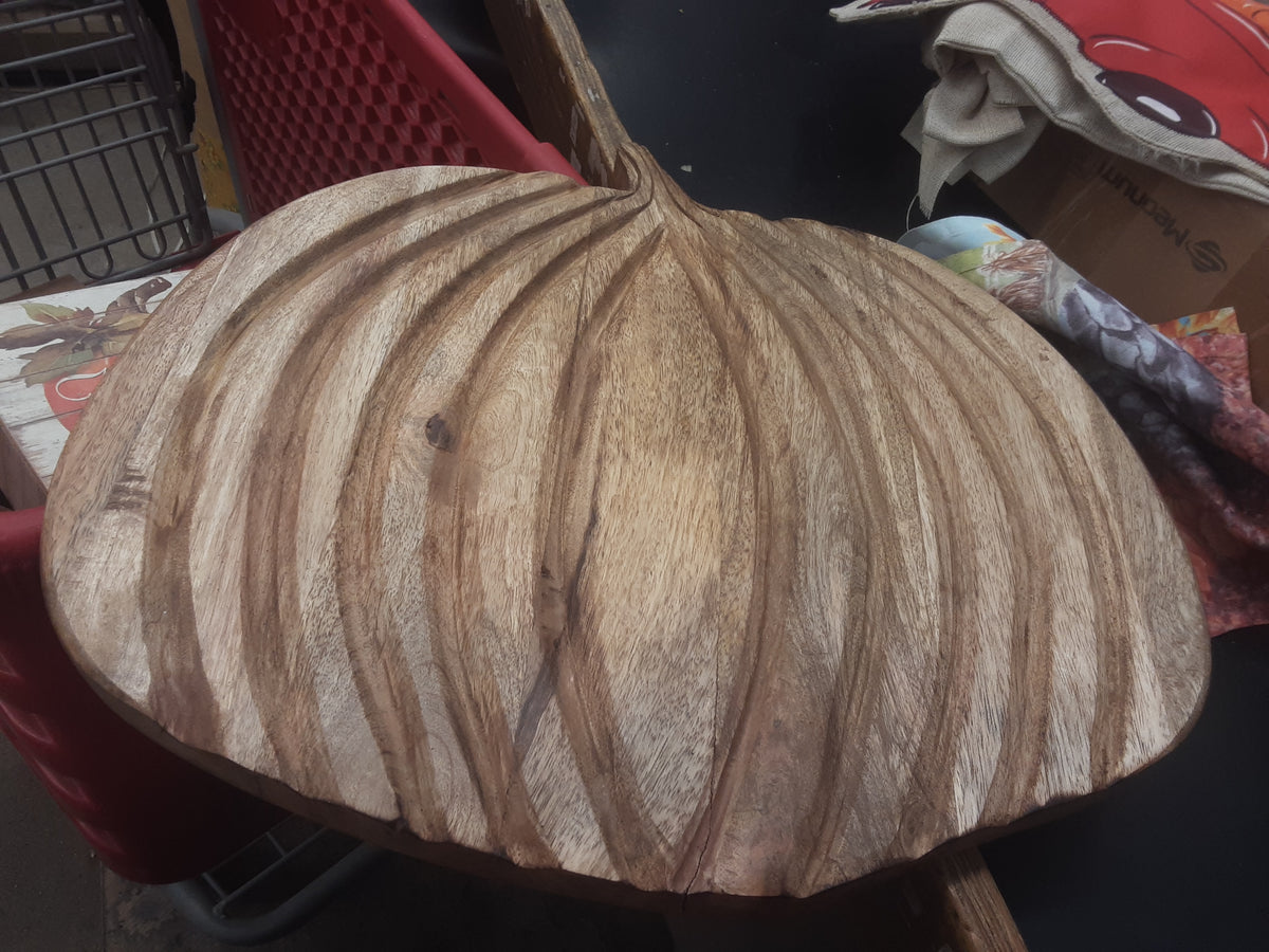 Wood serving plate