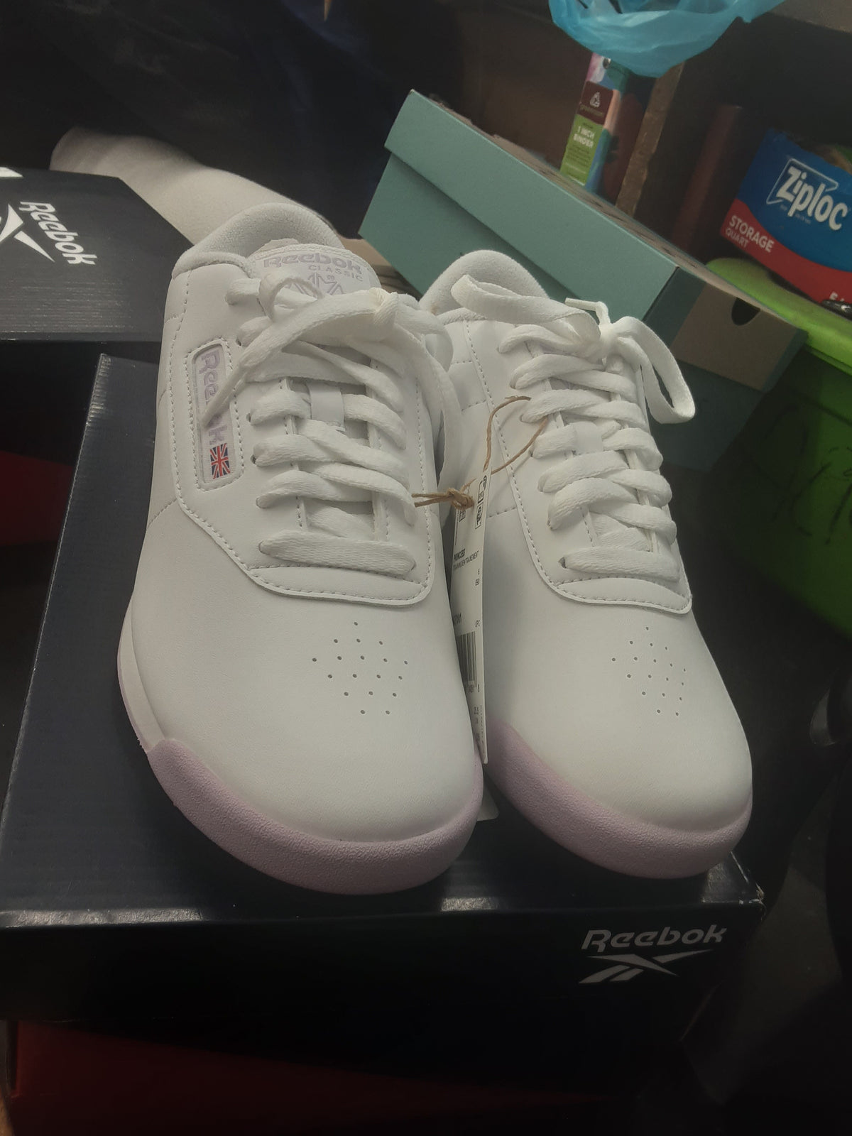 Women's shoes size 8.9 reebok New