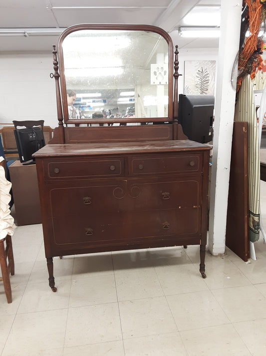 Vintage Dove tail dresser