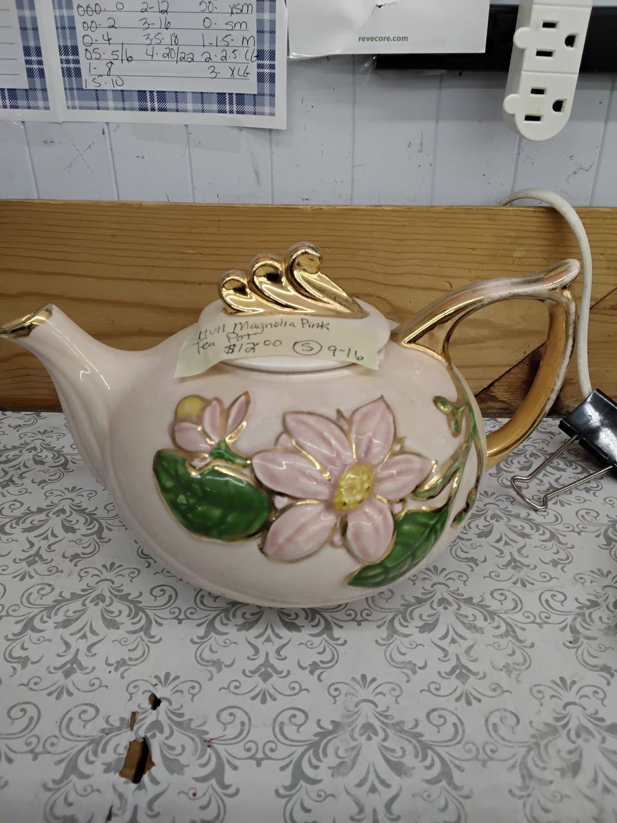 Hull Magnolia Pink Teapot